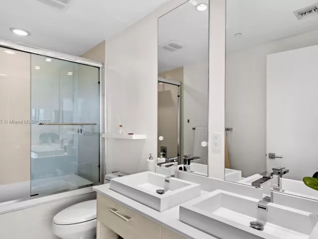 Продажа квартиры #3601 - фото 5811574