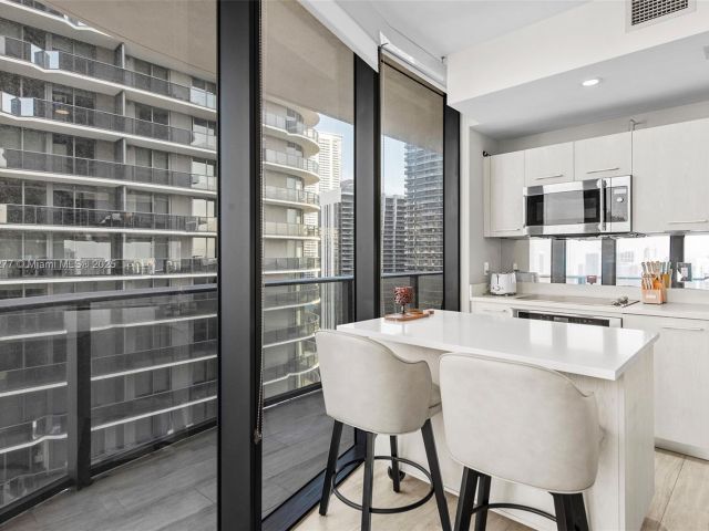 Продажа квартиры #3601 - фото 5811571