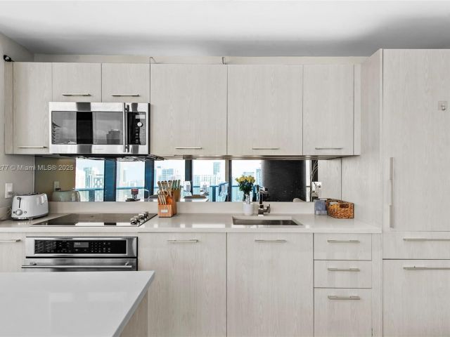 Продажа квартиры #3601 - фото 5811572