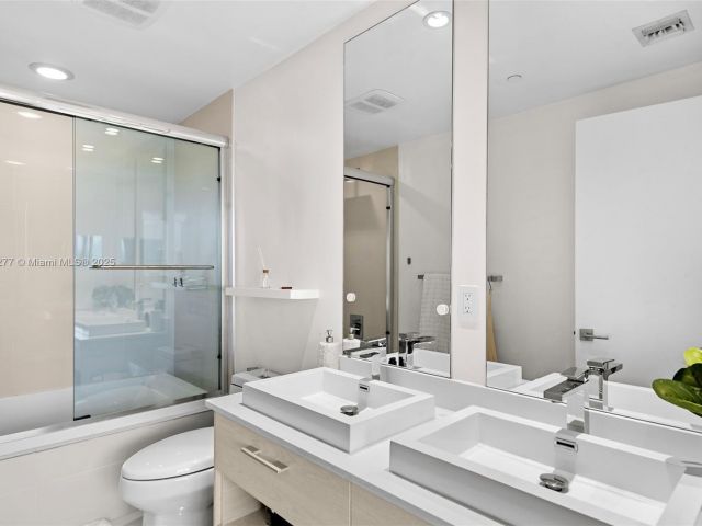 Продажа квартиры #3601 - фото 5811574