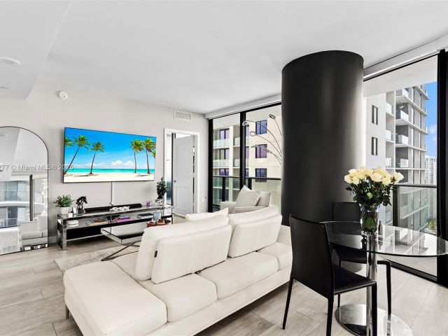 Продажа квартиры #3601 - фото 5811585