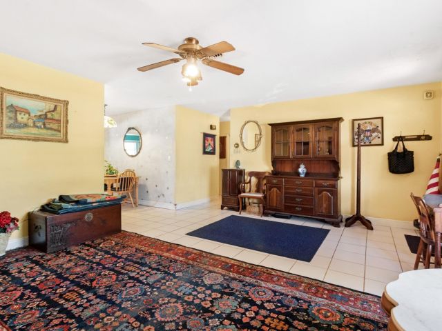 Продажа дома по адресу 5713 NE 17th Ave - фото 5800728