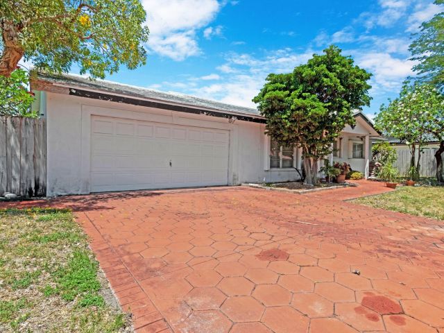 Продажа дома по адресу 5713 NE 17th Ave - фото 5800733