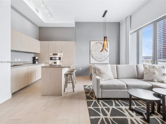 Продажа квартиры #R406 - фото 5811918