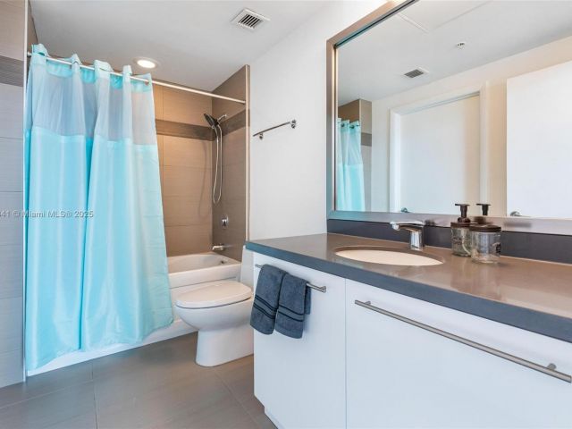 Продажа квартиры #4103 - фото 5805875