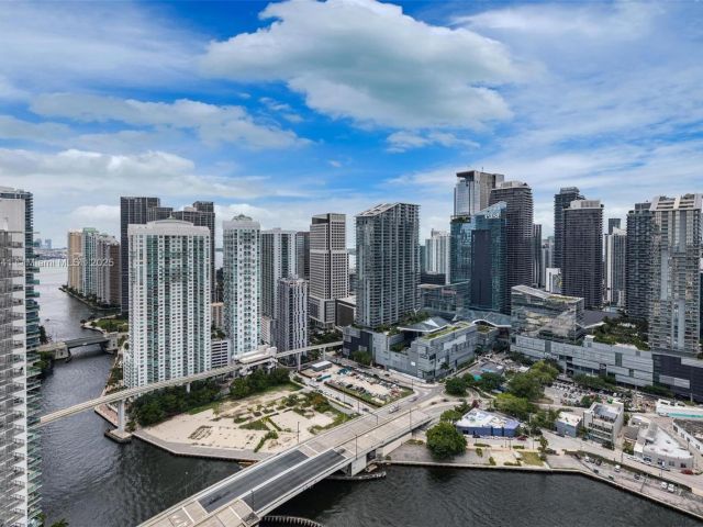 Продажа квартиры #4103 - фото 5805890