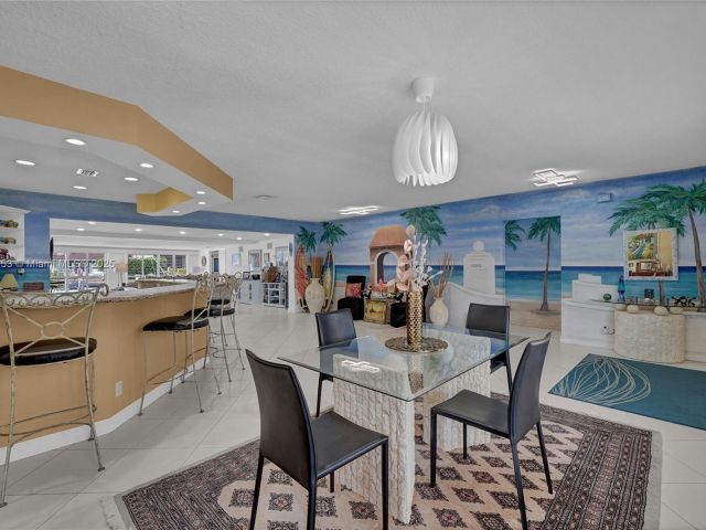 Продажа дома по адресу 3031 NE 25th St - фото 5939839