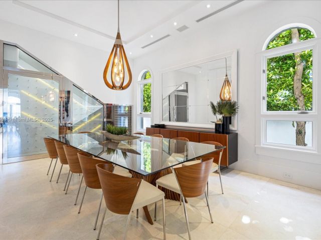 Продажа дома по адресу 4340 N Bay Rd - фото 6230321