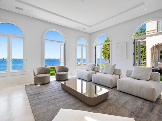 Продажа дома по адресу 4340 N Bay Rd - фото 6230325