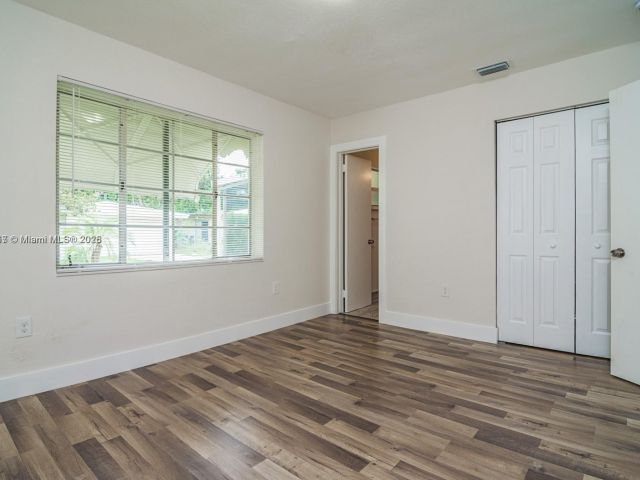 Продажа дома по адресу 2542 Fillmore St - фото 5874759