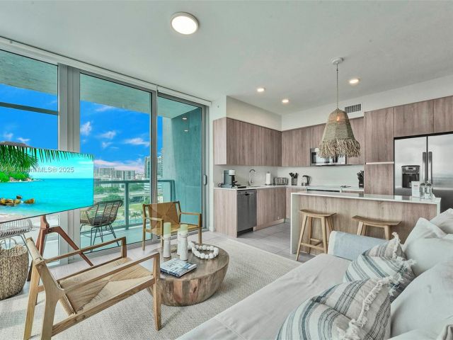 Продажа квартиры # - фото 5810613