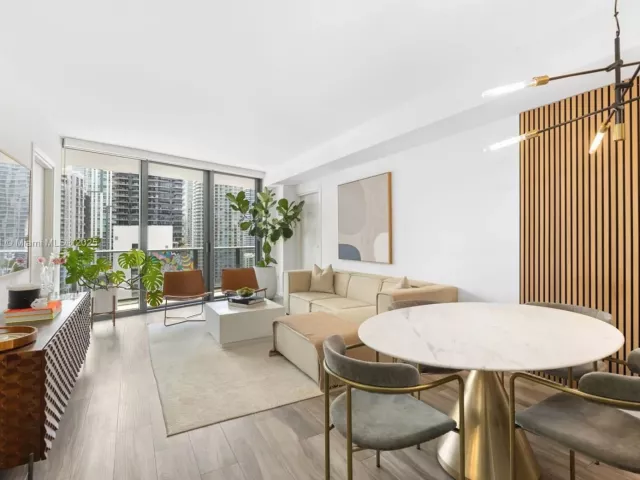 Продажа квартиры #2102 - фото 6756267