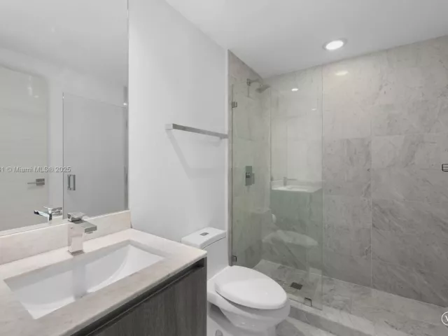 Продажа квартиры #2102 - фото 6756250