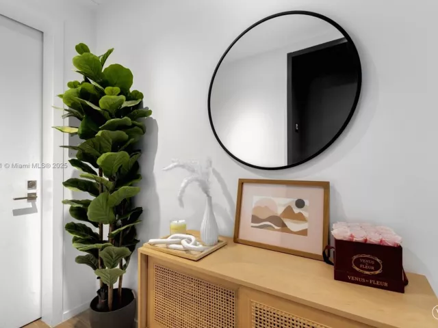 Продажа квартиры #2102 - фото 6756248