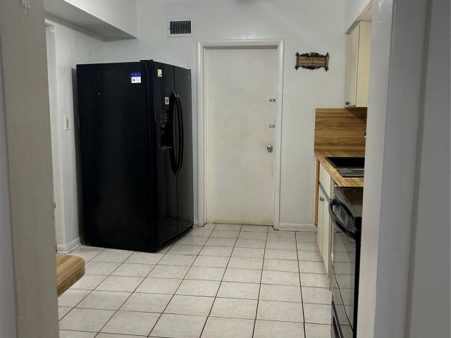 Продажа дома по адресу 75 NE 128th Terrace - фото 5823468