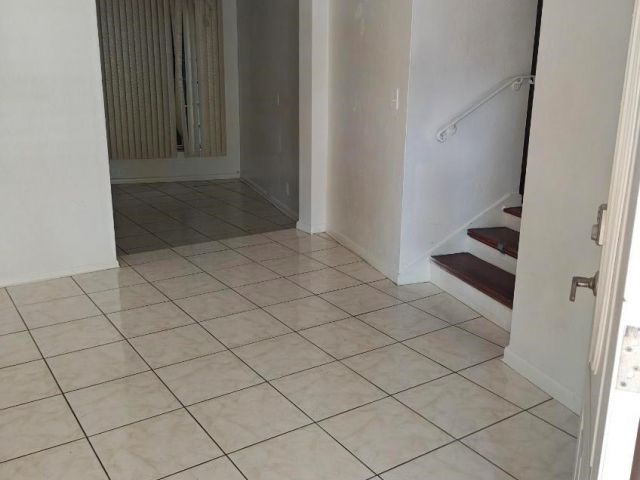 Продажа дома по адресу 75 NE 128th Terrace - фото 5823481