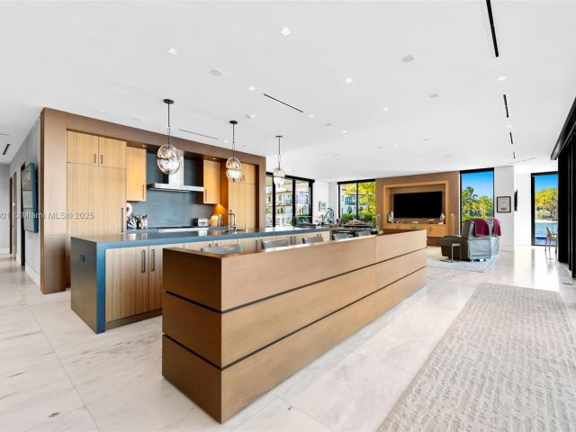 Продажа дома по адресу 84 Isla Bahia Dr - фото 5810173