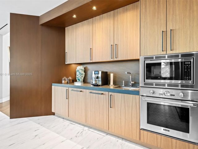 Продажа дома по адресу 84 Isla Bahia Dr - фото 5810174