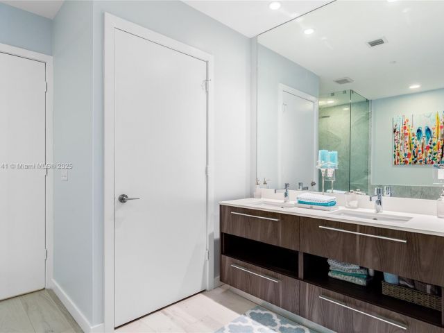 Продажа квартиры #3104 - фото 5835899