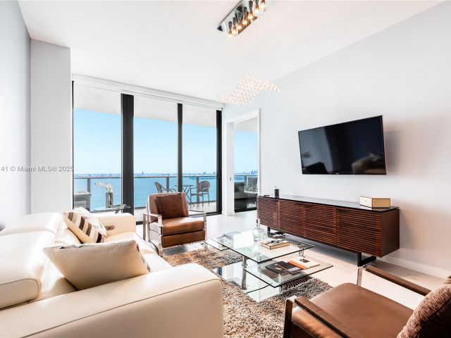 Продажа квартиры #3104 - фото 5835911