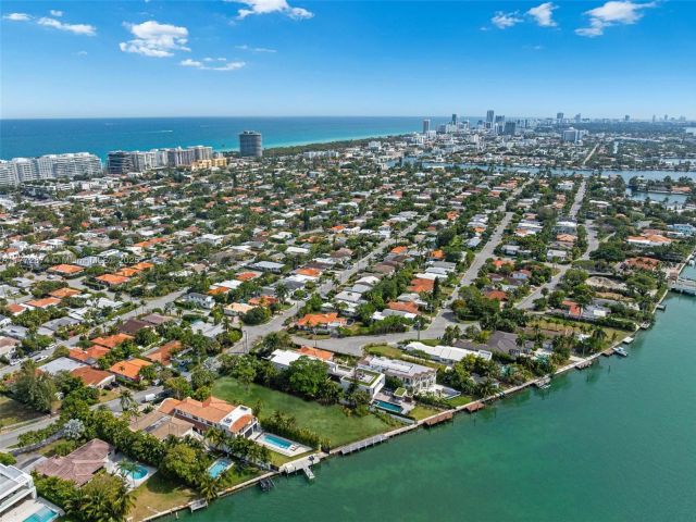 Продажа дома по адресу 9224 Bay Dr - фото 5830906