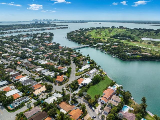 Продажа дома по адресу 9224 Bay Dr - фото 5830909