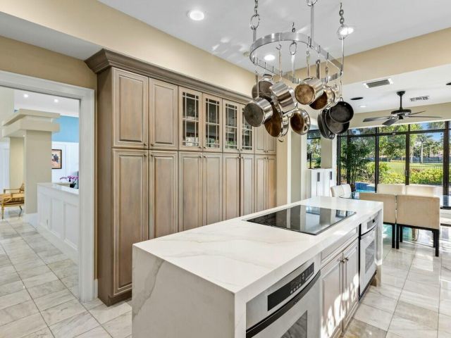 Продажа дома по адресу 4869 Tallowwood Lane - фото 5825466