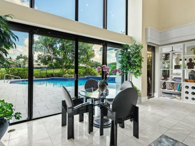 Продажа дома по адресу 4869 Tallowwood Lane - фото 5825474