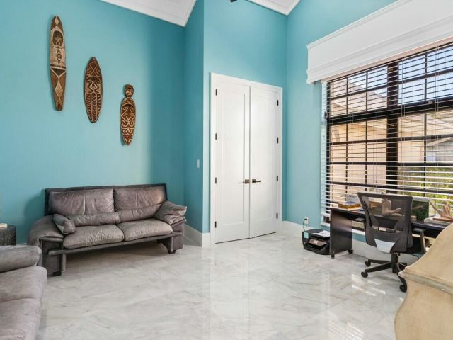 Продажа дома по адресу 4869 Tallowwood Lane - фото 5825475