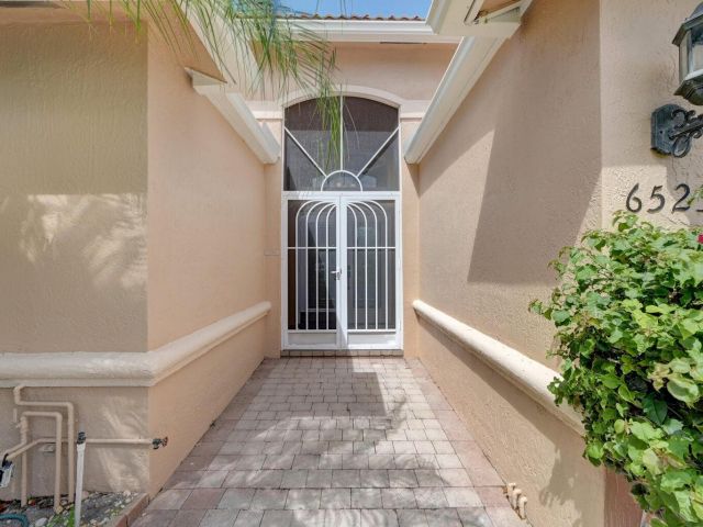 Продажа дома по адресу 6523 Via Trento - фото 5877632