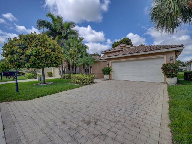 Продажа дома по адресу 6523 Via Trento - фото 5877633