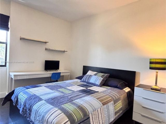 Дом в аренду по адресу 8895 NW 99th ct - фото 5827980