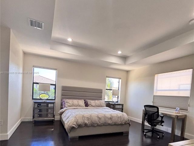 Дом в аренду по адресу 8895 NW 99th ct - фото 5827987