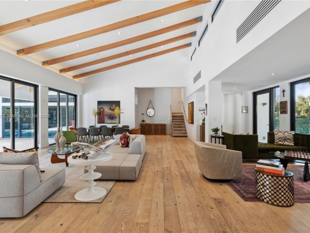 Продажа дома по адресу 1060 Alfonso Ave - фото 5829846