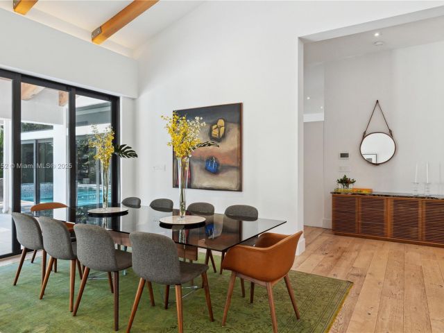 Продажа дома по адресу 1060 Alfonso Ave - фото 5829848