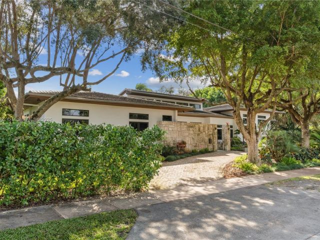 Продажа дома по адресу 1060 Alfonso Ave - фото 5829851