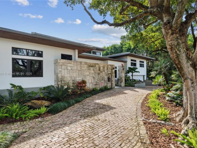 Продажа дома по адресу 1060 Alfonso Ave - фото 5829852