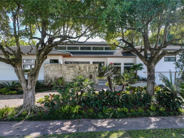 Продажа дома по адресу 1060 Alfonso Ave - фото 5829856