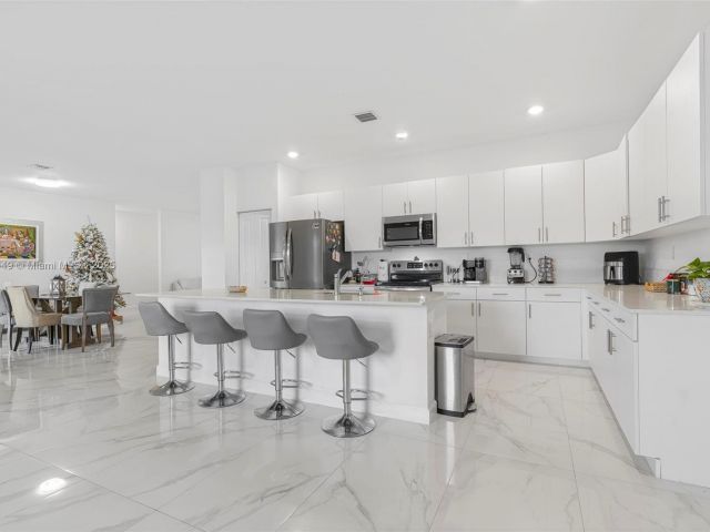 Продажа дома по адресу 19080 SW 133 ct - фото 5836506