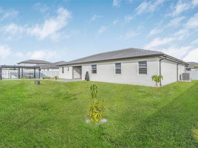 Продажа дома по адресу 19080 SW 133 ct - фото 5836509