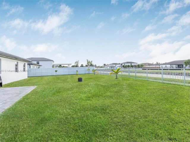 Продажа дома по адресу 19080 SW 133 ct - фото 5836512