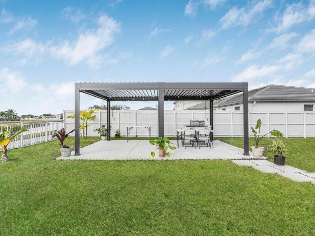 Продажа дома по адресу 19080 SW 133 ct - фото 5836513