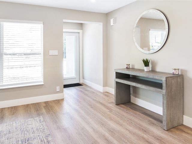 Дом в аренду по адресу 2798 NE 2nd Avenue - фото 5833763