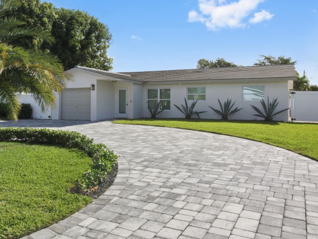 Дом в аренду по адресу 2798 NE 2nd Avenue - фото 5833768