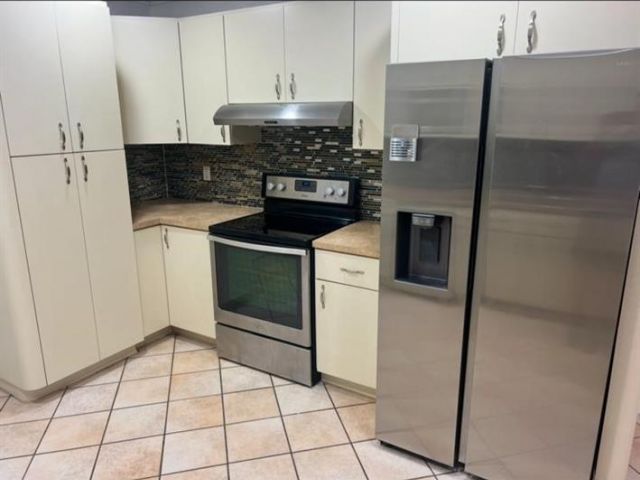 Продажа дома по адресу 14500 NE 2nd Ave - фото 5838497