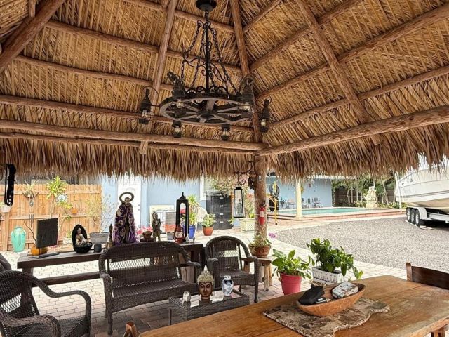 Продажа дома по адресу 14500 NE 2nd Ave - фото 5838507