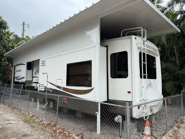 Продажа дома по адресу 14500 NE 2nd Ave - фото 5838512