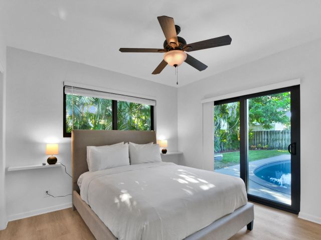 Продажа дома по адресу 6000 NE 18th Terrace - фото 6114947