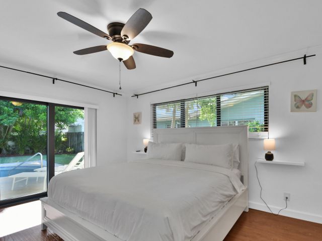 Продажа дома по адресу 6000 NE 18th Terrace - фото 6114952