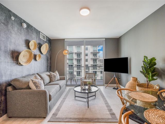 Продажа квартиры #S-1016 - фото 5838695